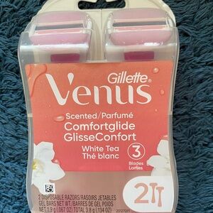 Venus Comfortglide Disposable Razors - Pink